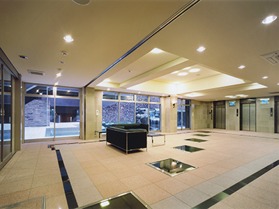 エントランスホール｜リーザス南千里