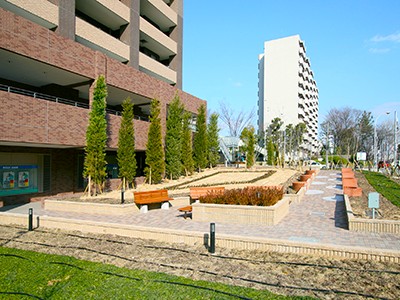 ガーデンスクエア｜リーザス南千里